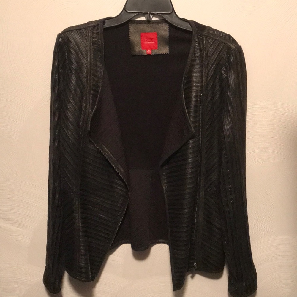RED SAKS FIFTH AVENUE GENUINE LEATHER JACKET, SIZE SMALL